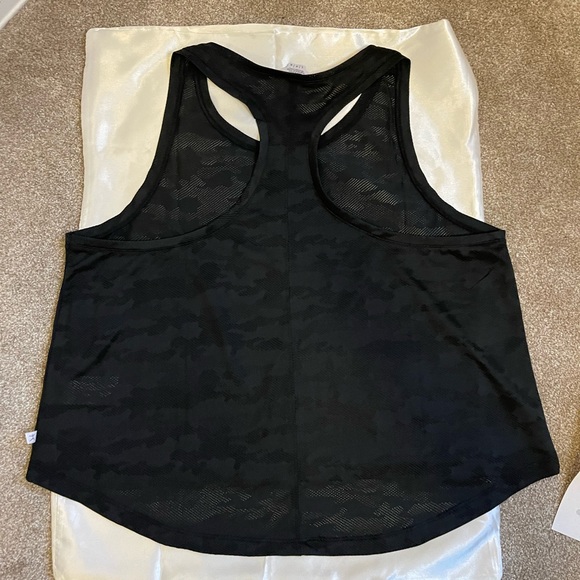 Danskin racer back camo sheer tank top - Picture 2 of 9